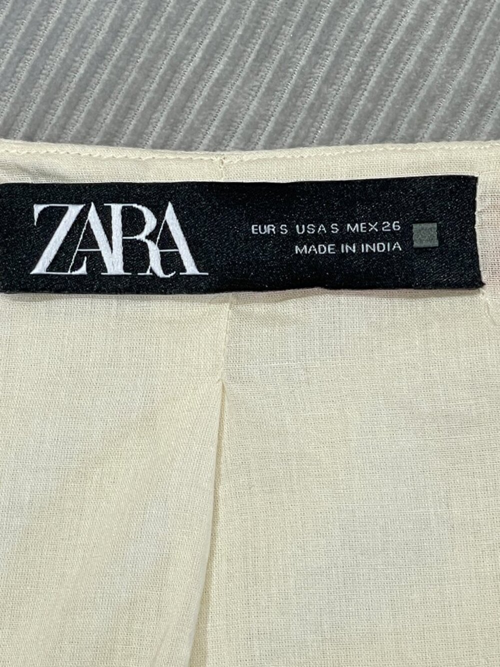 Zara Floral Embroidered Vest White Cotton Boho Festival Waistcoat Size Small - Picture 8 of 10